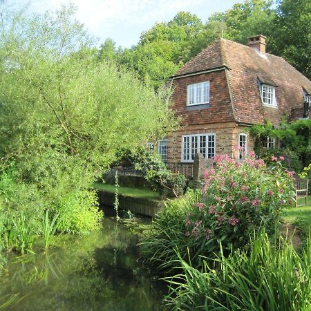Tilford Mill Cottage Farnham  Buitenkant foto