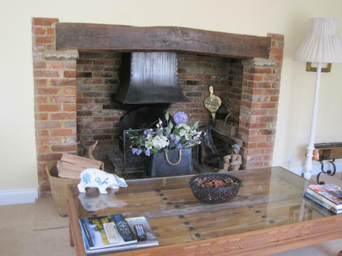 Tilford Mill Cottage Farnham  Buitenkant foto