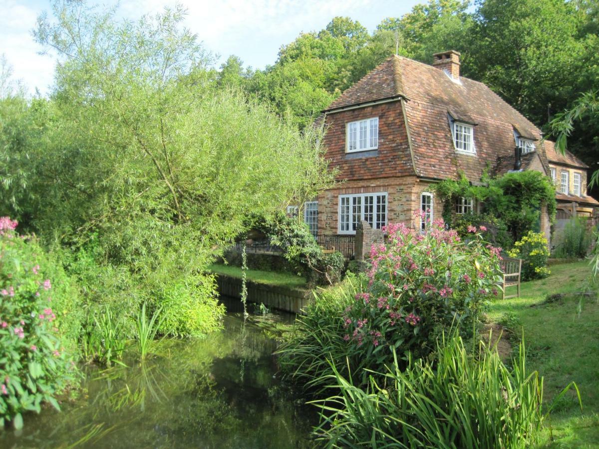 Tilford Mill Cottage Farnham  Buitenkant foto