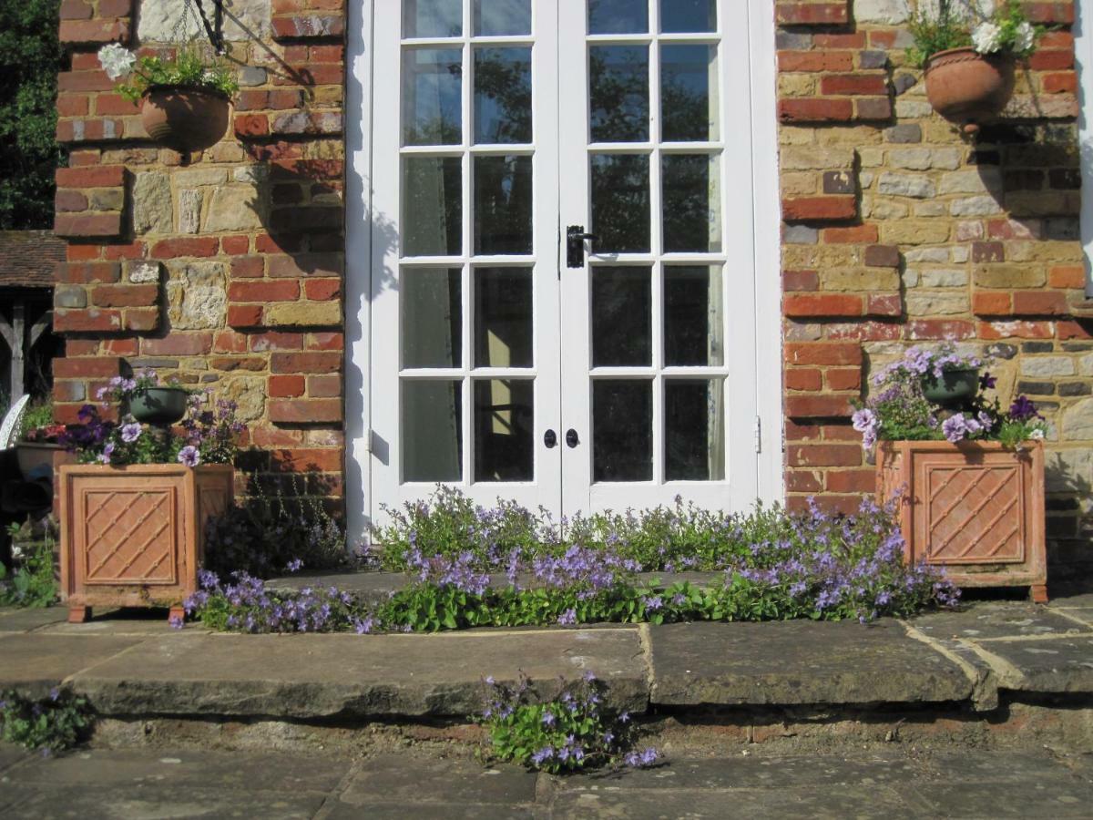 Tilford Mill Cottage Farnham  Buitenkant foto