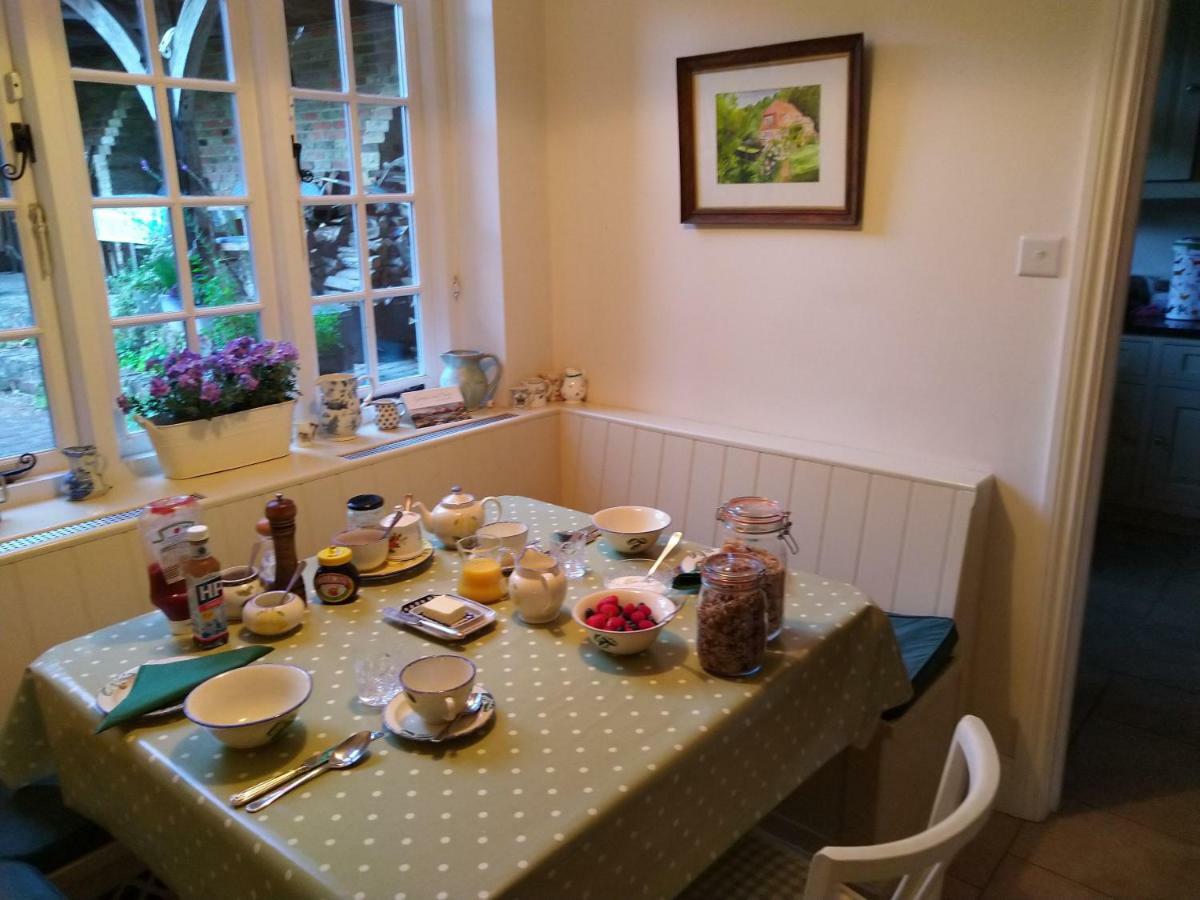 Tilford Mill Cottage Farnham  Buitenkant foto